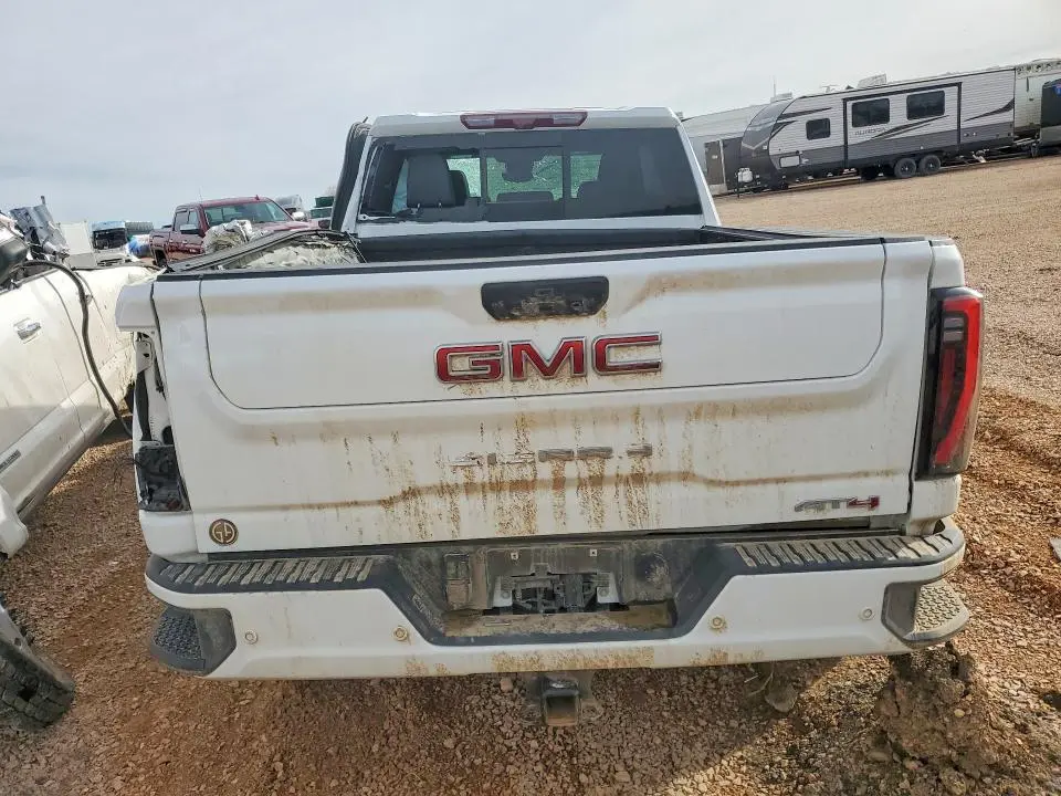 2024 GMC SIERRA K2500 AT4  