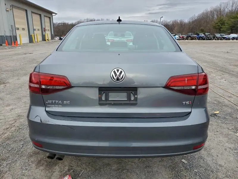 2016 VOLKSWAGEN JETTA SE  