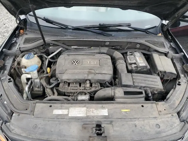 2016 VOLKSWAGEN PASSAT SE  