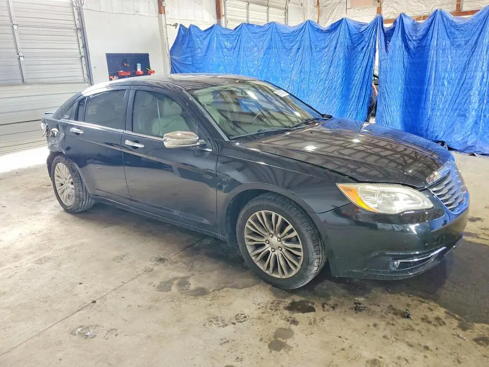 2011 CHRYSLER 200 LIMITED  