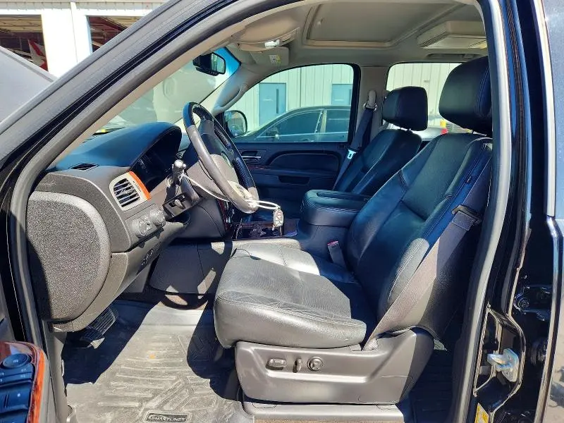 2013 CHEVROLET TAHOE K1500 LTZ  