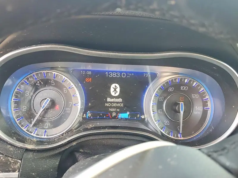 2016 CHRYSLER 300 LIMITED  