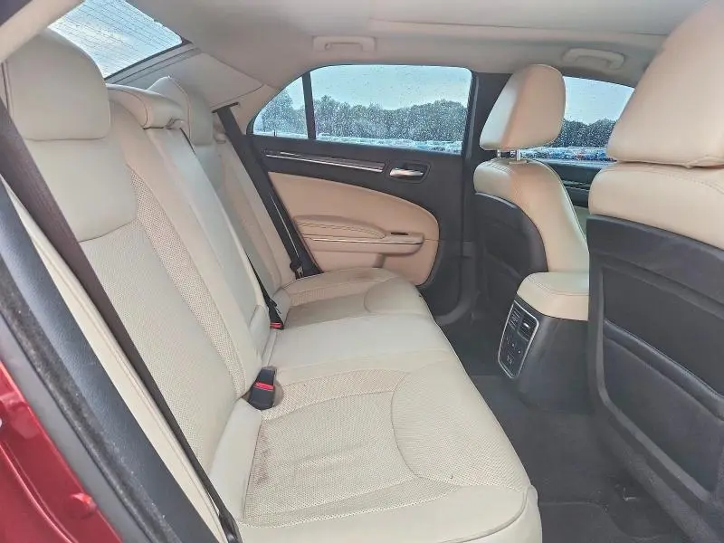 2015 CHRYSLER 300C   