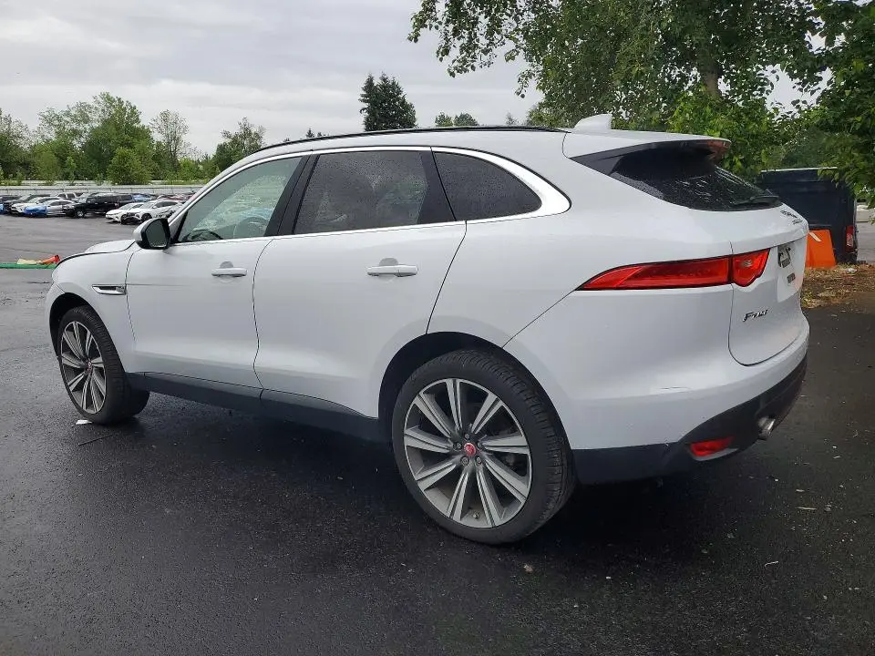 2017 JAGUAR F-PACE PRESTIGE  