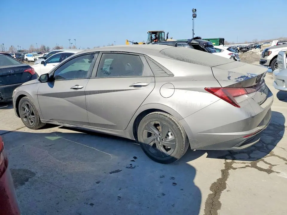 2021 HYUNDAI ELANTRA 4D   