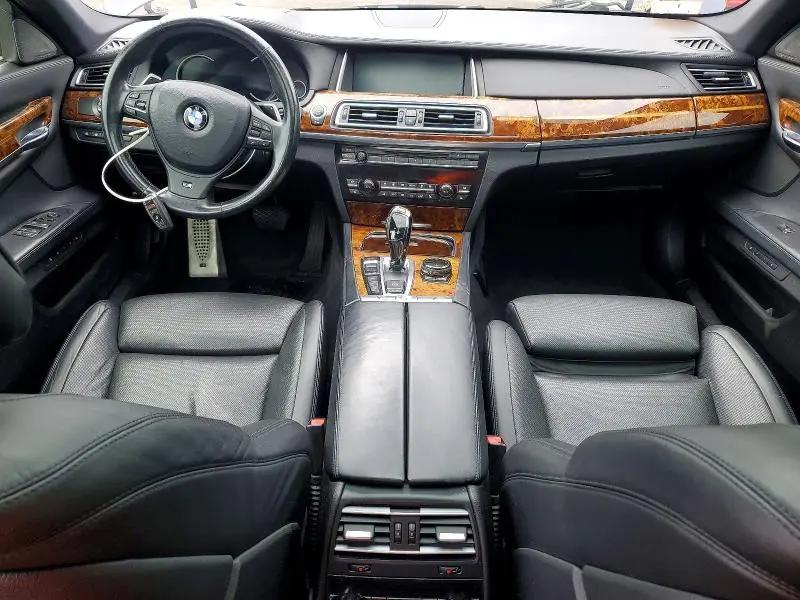 2014 BMW 750 LXI  
