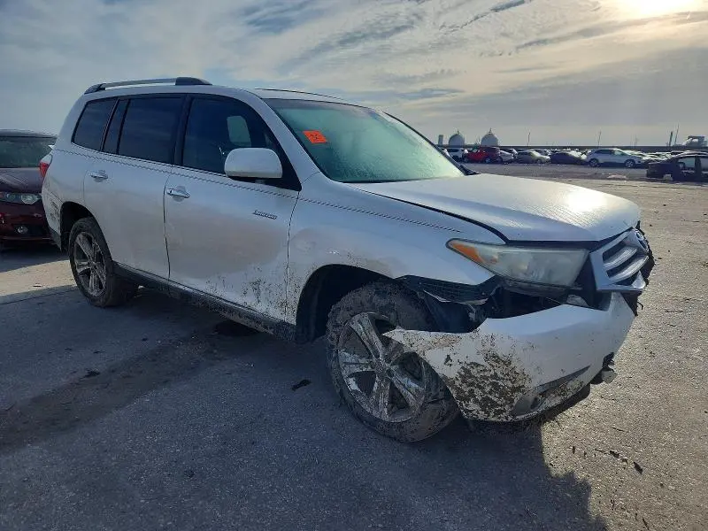 2011 TOYOTA HIGHLANDER LIMITED  