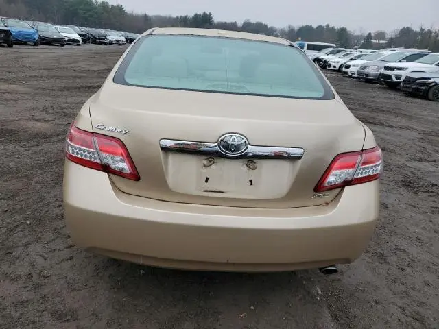 2010 TOYOTA CAMRY BASE  