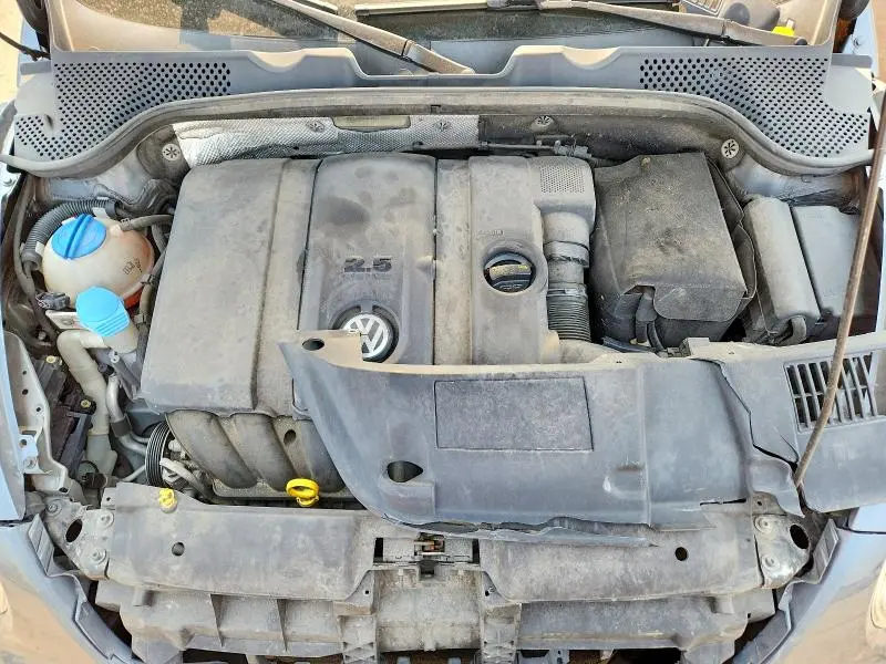 2014 VOLKSWAGEN BEETLE   