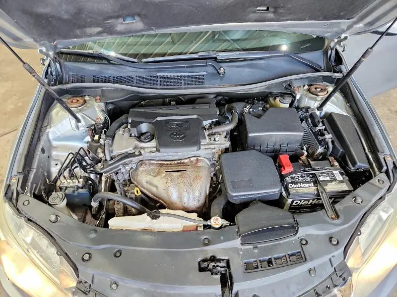 2015 TOYOTA CAMRY XLE  