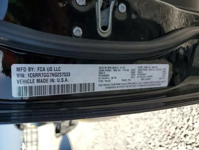 2022 RAM 1500 CLASSIC SLT  