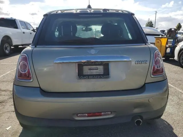 2011 MINI COOPER   