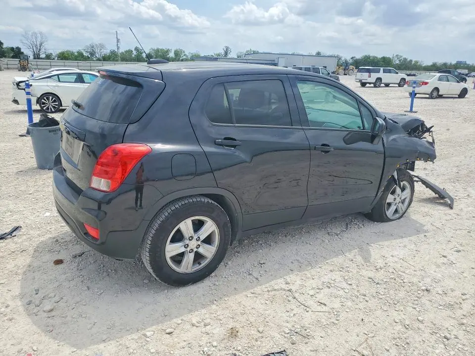 2022 CHEVROLET TRAX LS  