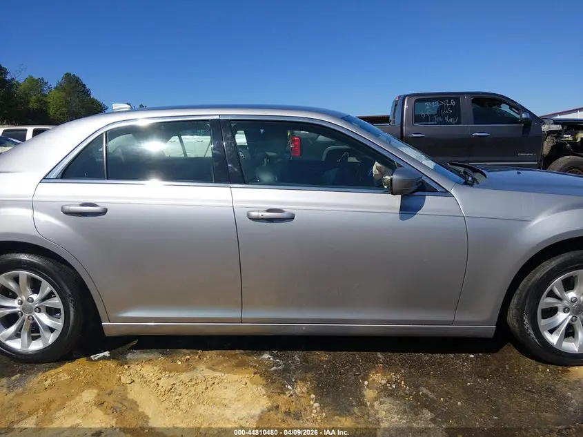 2015 CHRYSLER 300 LIMITED