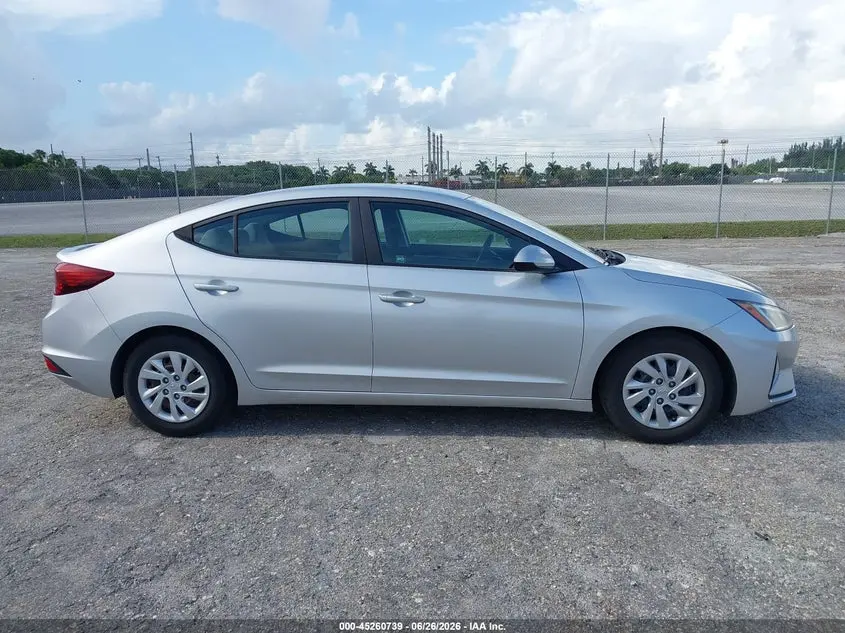 2019 HYUNDAI ELANTRA SE