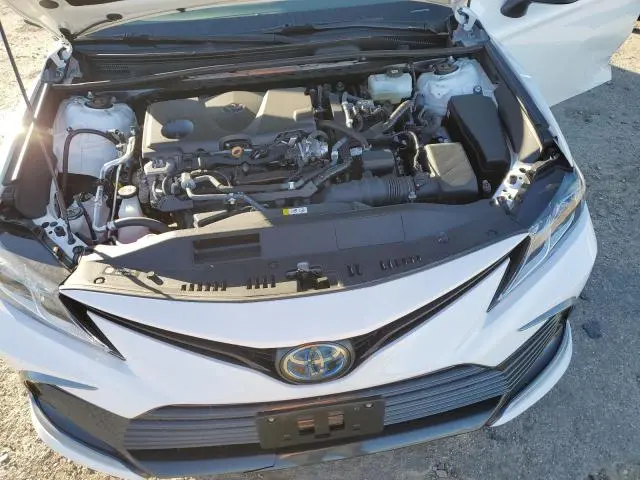 2021 TOYOTA CAMRY LE  