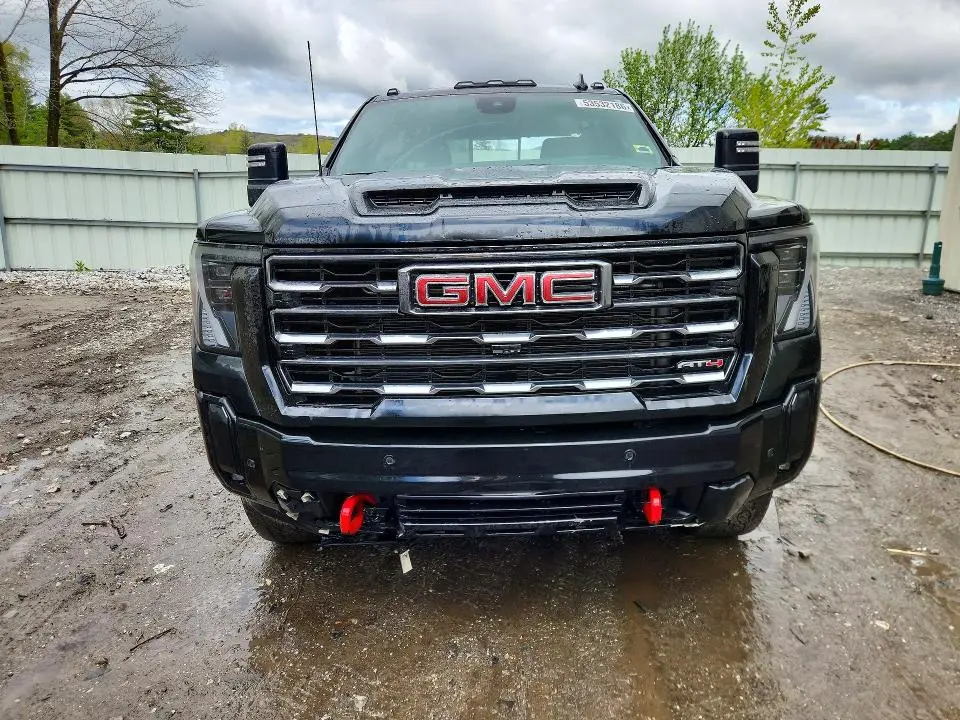 2025 GMC SIERRA K2500 AT4  