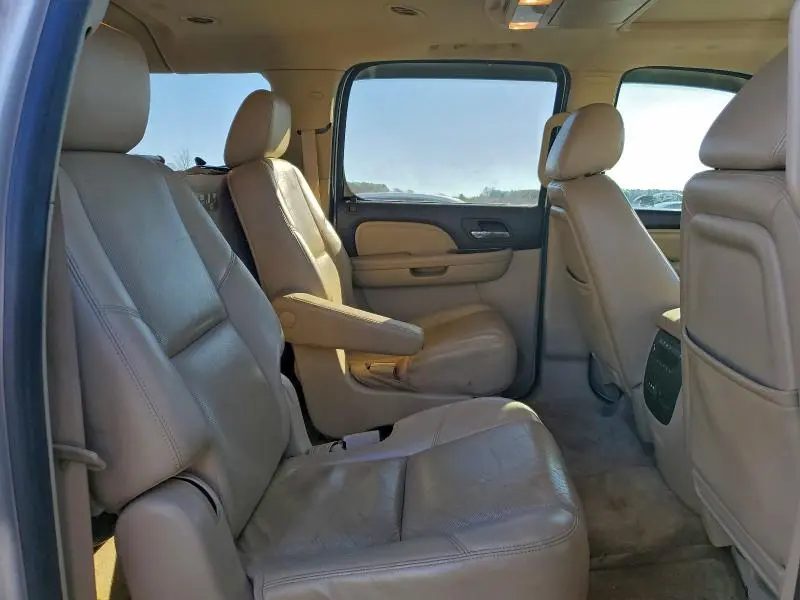 2011 GMC YUKON XL DENALI  