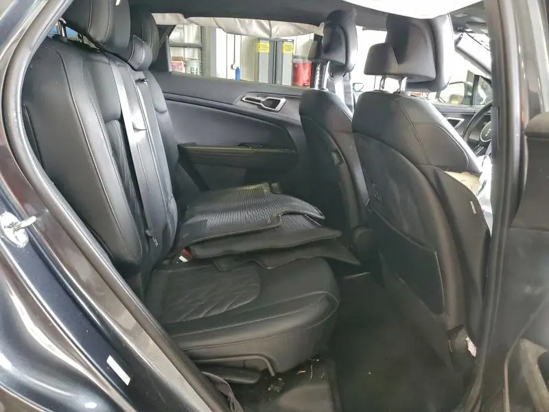 2023 KIA SPORTAGE X LINE  