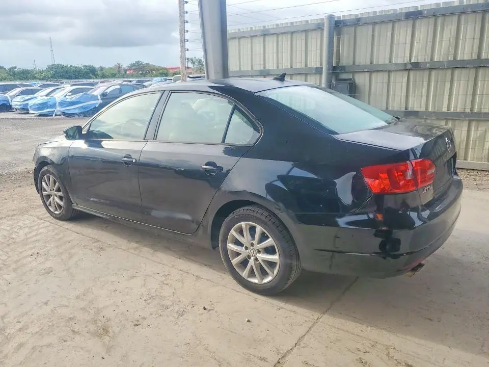 2012 VOLKSWAGEN JETTA SE  
