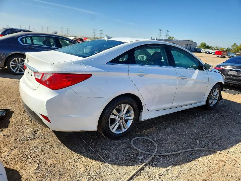 2014 HYUNDAI SONATA GLS  