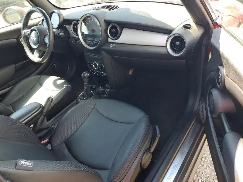 2015 MINI COOPER   