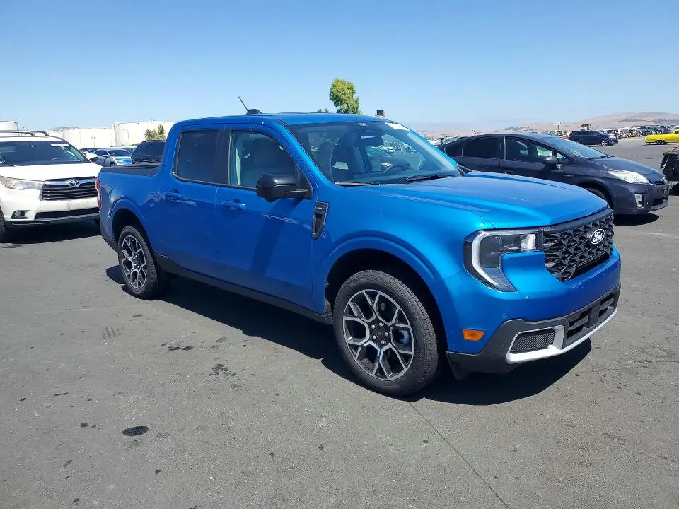 2026 FORD MAVERICK LARIAT  