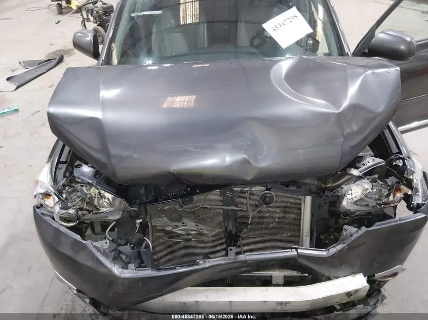 2013 TOYOTA HIGHLANDER LIMITED V6