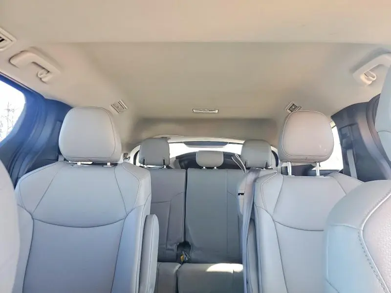 2025 TOYOTA SIENNA XLE 8-PASSENGER  