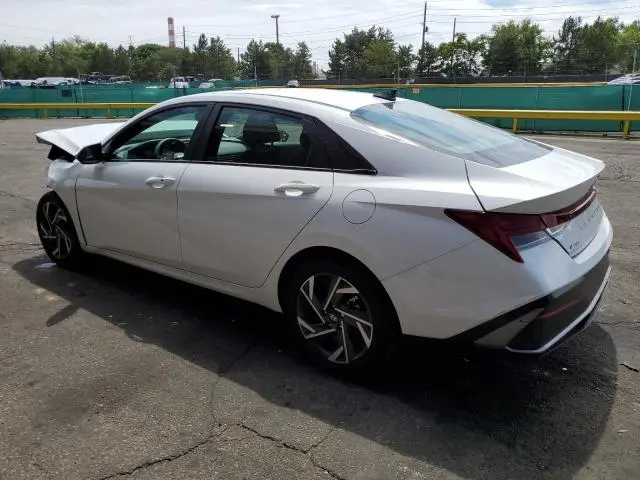 2024 HYUNDAI ELANTRA SEL  