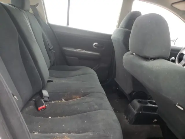 2011 NISSAN VERSA S