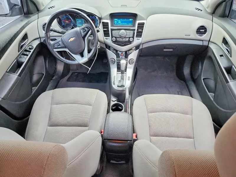 2012 CHEVROLET CRUZE LT  