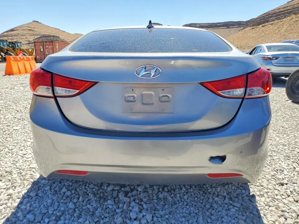 2012 HYUNDAI ELANTRA GLS  