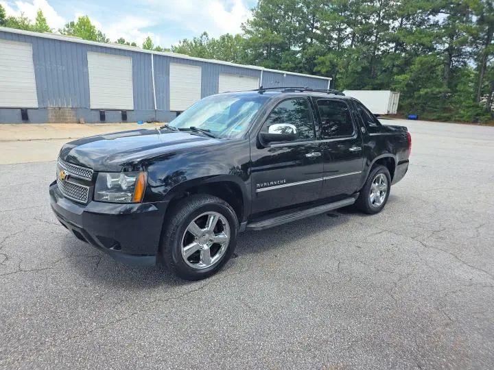 2013 CHEVROLET AVALANCHE LTZ  
