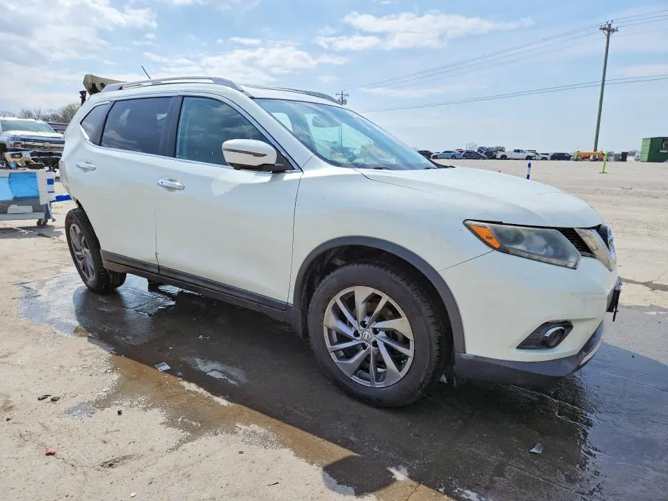 2016 NISSAN ROGUE SL  