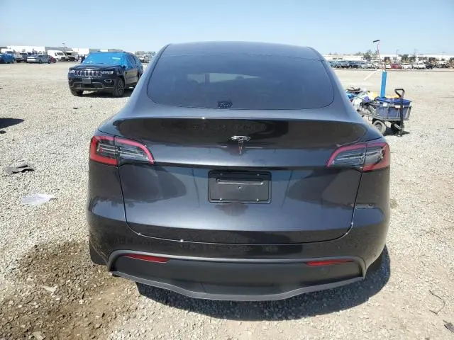 2025 TESLA MODEL Y 