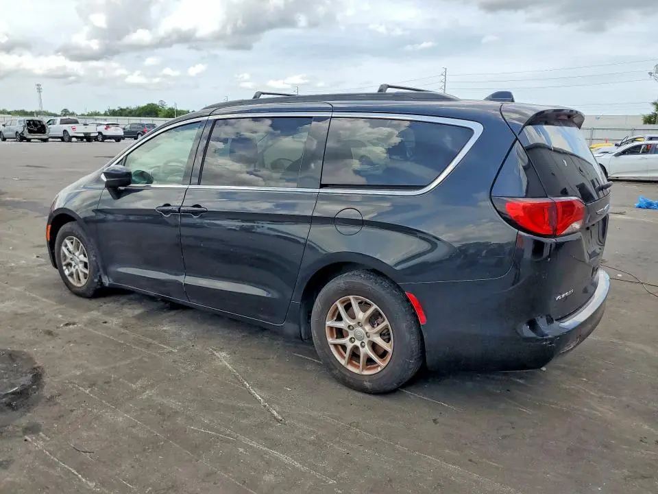2020 CHRYSLER VOYAGER LXI  