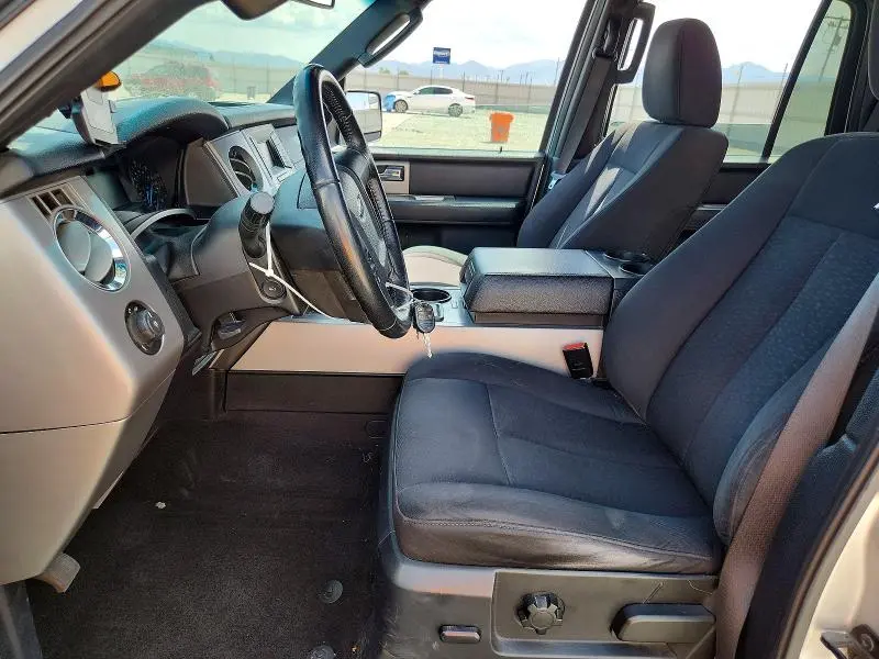 2017 FORD EXPEDITION XLT  