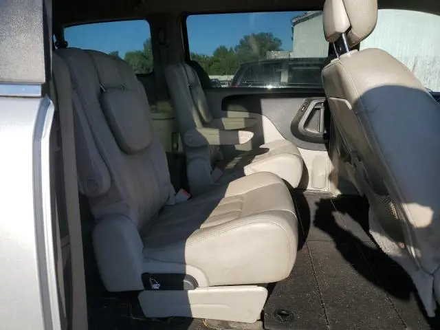 2012 CHRYSLER TOWN & COUNTRY TOURING  