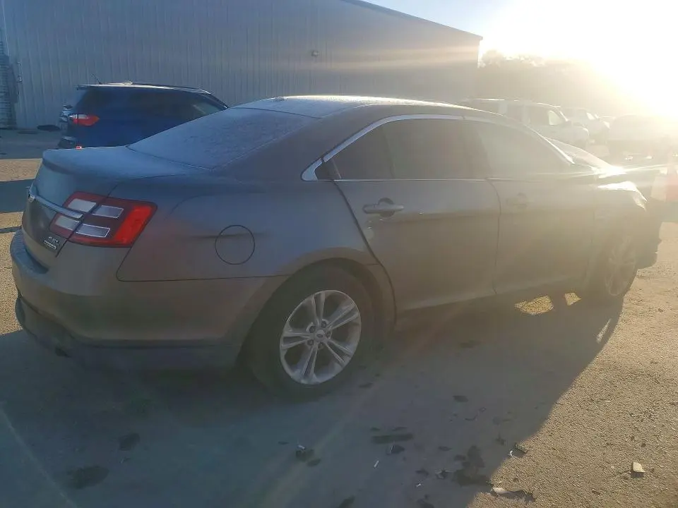 2014 FORD TAURUS SEL  