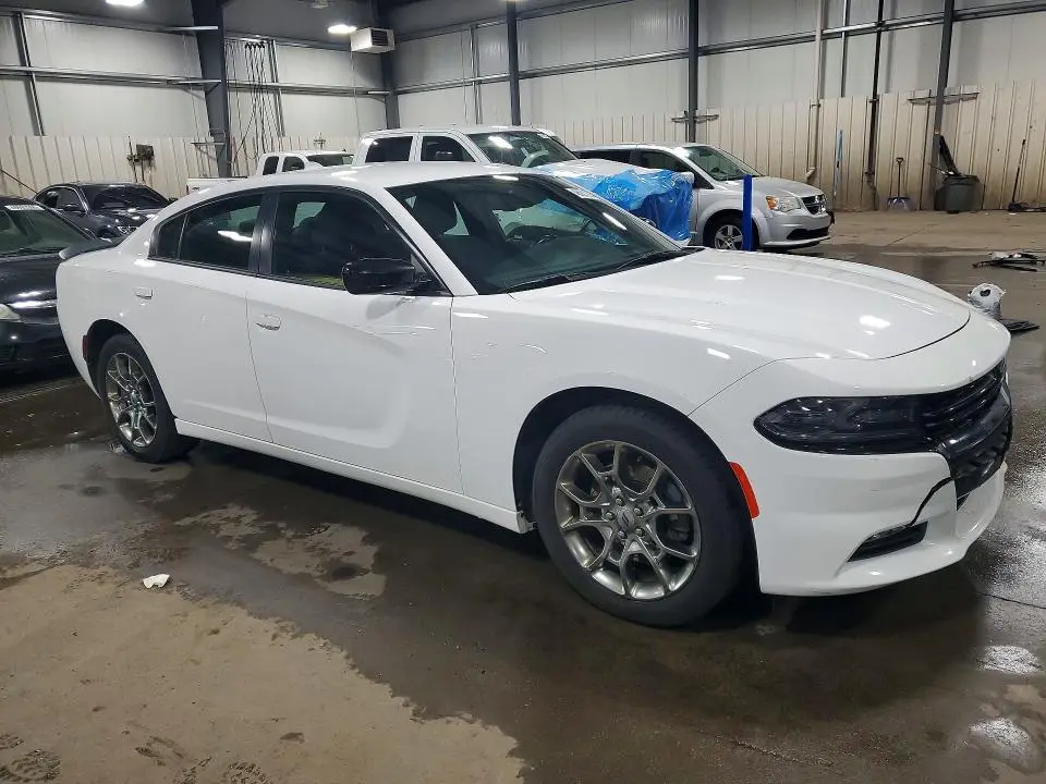 2017 DODGE CHARGER SXT  