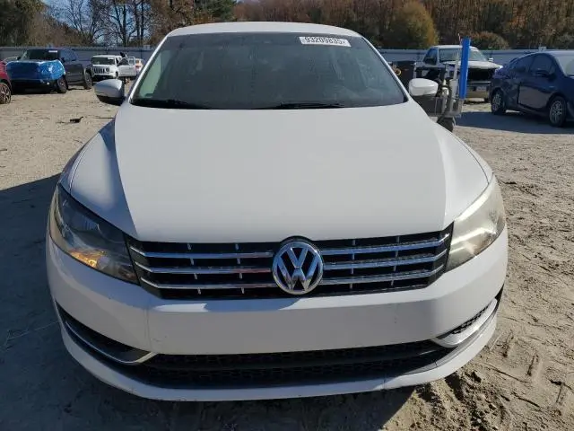 2015 VOLKSWAGEN PASSAT SE  