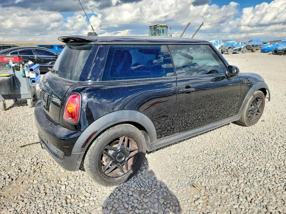 2010 MINI COOPER S  