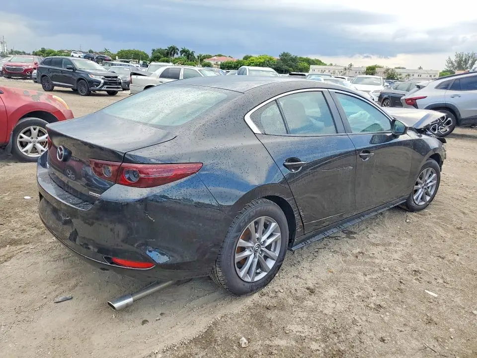 2021 MAZDA 3   