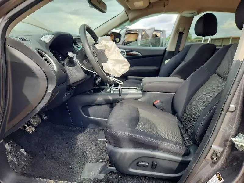 2017 NISSAN PATHFINDER SV  