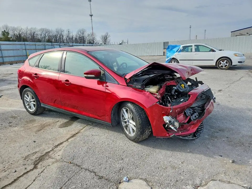 2016 FORD FOCUS SE  