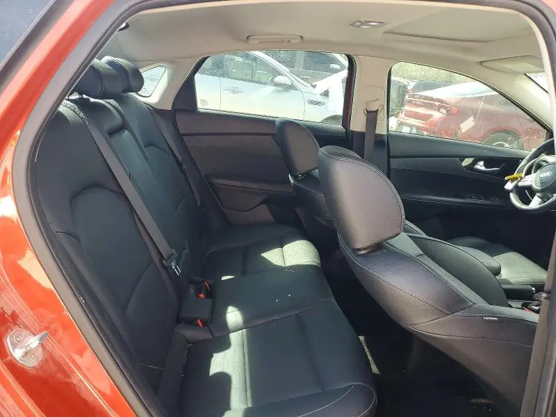 2019 KIA FORTE EX  