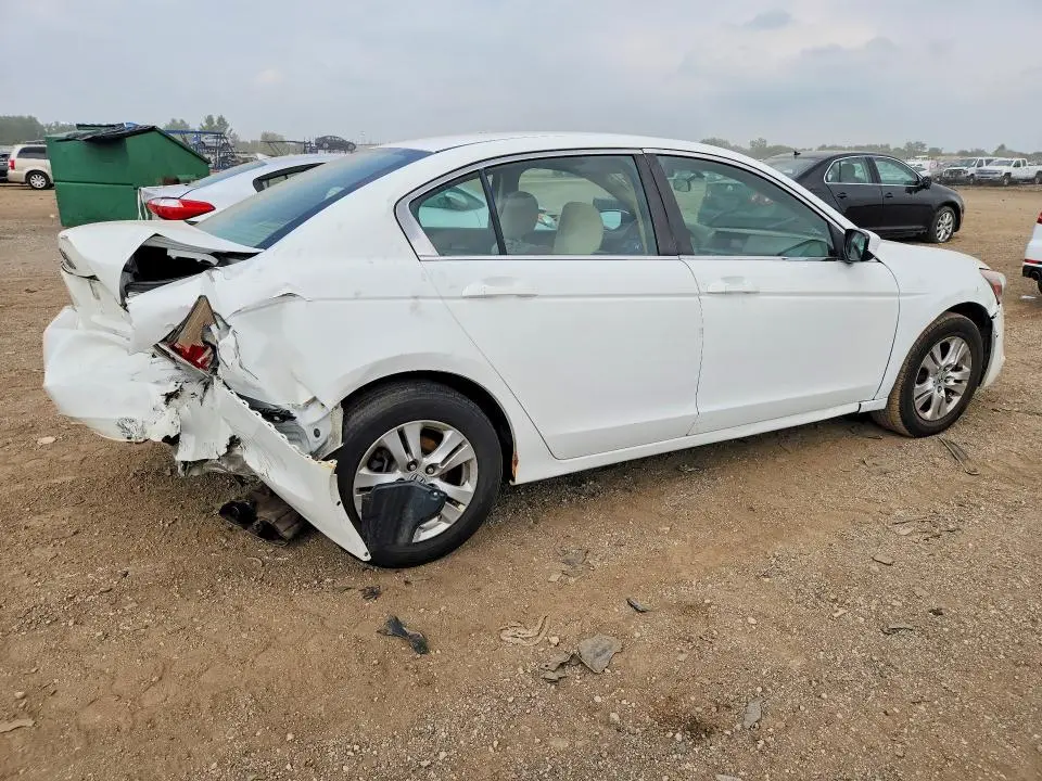 2010 HONDA ACCORD LX  