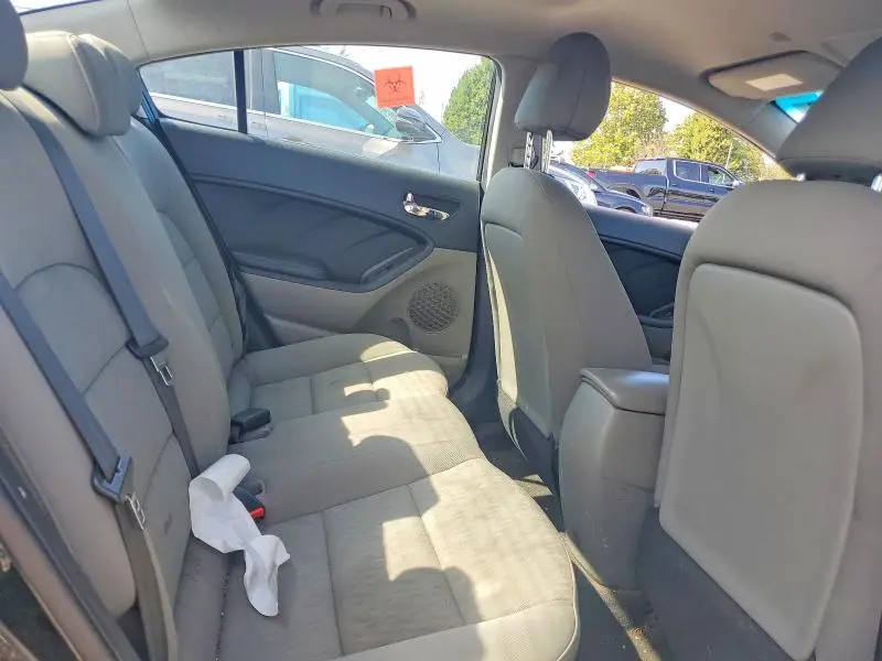 2015 KIA FORTE LX  