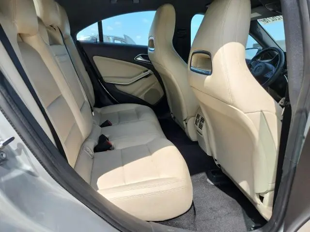 2019 MERCEDES-BENZ CLA 250